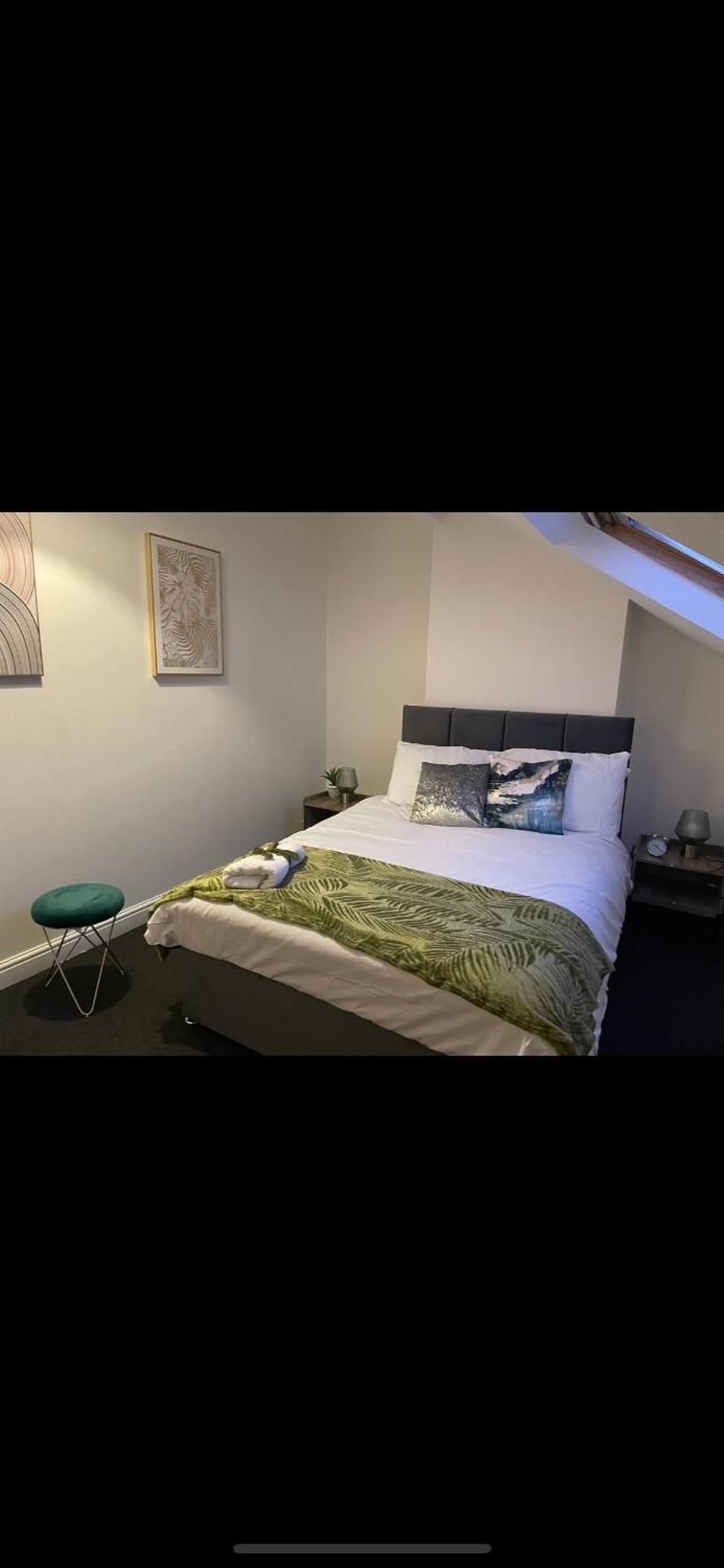 Clifton - Newly Refurbished - Free Wifi And Parking- Near Centre Apartment *